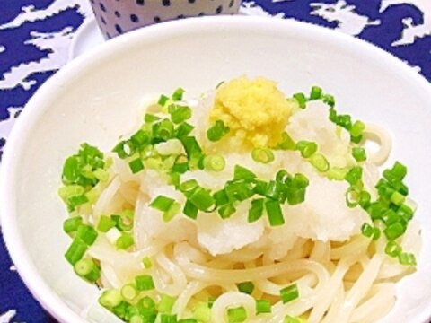 暑い夏にさっぱりいただく◇冷やしおろしうどん